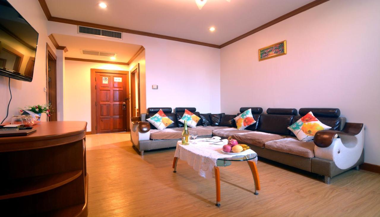 Chumphon Gardens Hotel Bagian luar foto